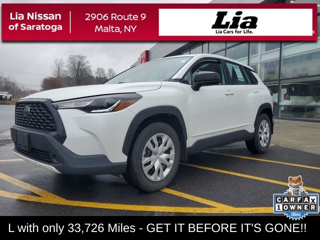 White (Wind Chill Pearl) 2022 Toyota Corolla Cross L AWD SUV / Crossover All-Wheel Drive Continuously Variable Transmission