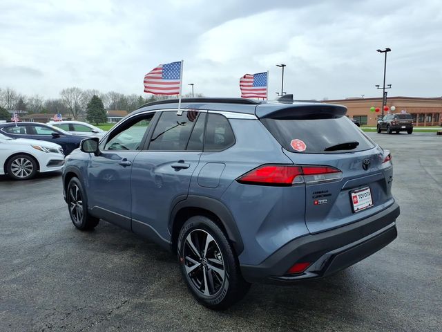 View vehicle photo 6