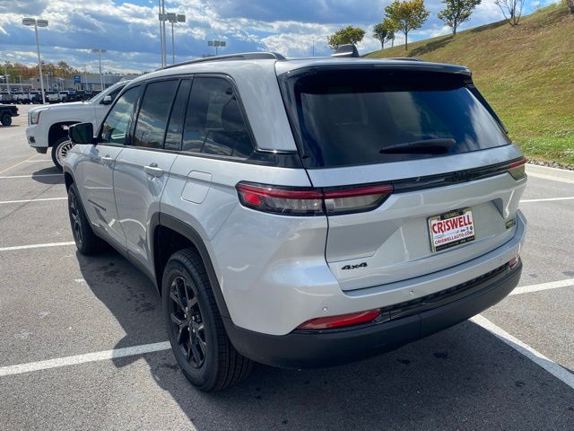 new 2025 Jeep Grand Cherokee car, priced at $39,676