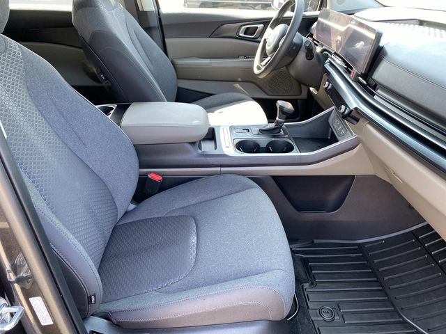 Used 2026 Kia Carnival Van
