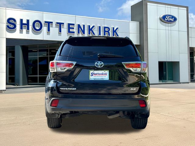 Used 2016 Toyota Highlander SUV