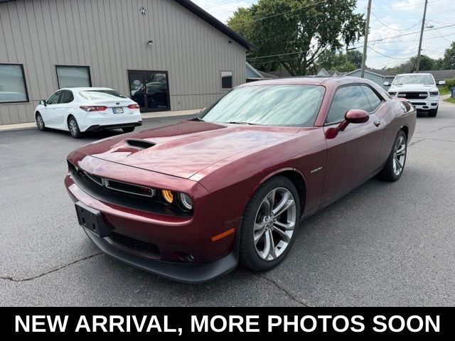 Octane Red Pearlcoat 2021 Dodge Challenger Coupe Rear-Wheel Drive 8-Speed Automatic