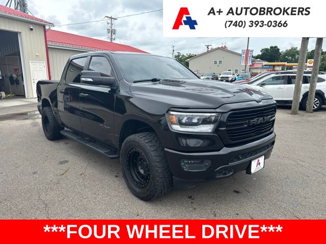 Diamond Black Crystal Pearlcoat 2019 RAM 1500 Pickup Truck Four-Wheel Drive 8-Speed Automatic