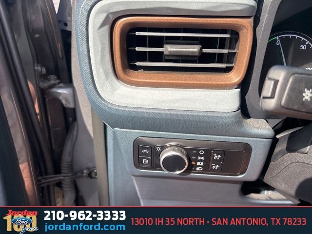 Used Car 2023 Ford Maverick  Lariat For Sale Under $30,000 In San Antonio, Texas