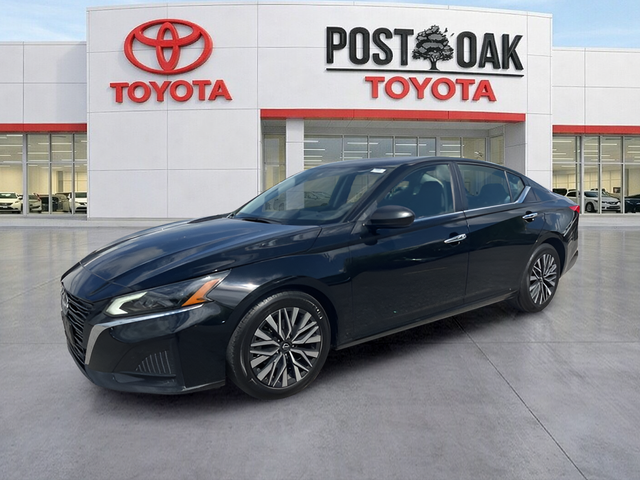 Super Black Clearcoat 2024 Nissan Altima 2.5 SV FWD Sedan Front-Wheel Drive Continuously Variable Transmission