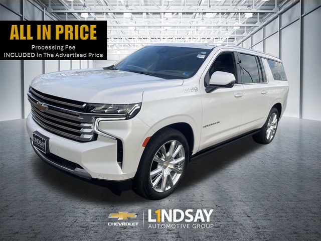 White (Iridescent Pearl Tricoat) 2023 Chevrolet Suburban High Country 4WD SUV / Crossover Four-Wheel Drive