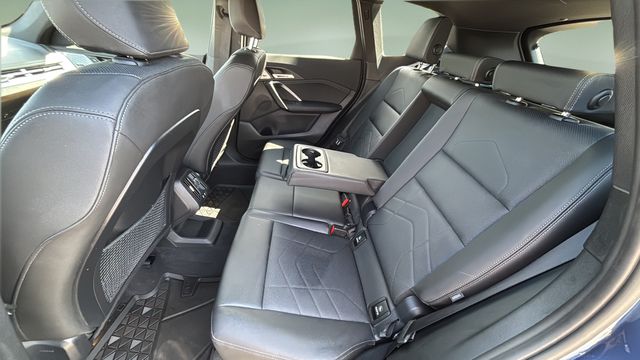 Used 2023 Blue BMW xDrive28i image 20