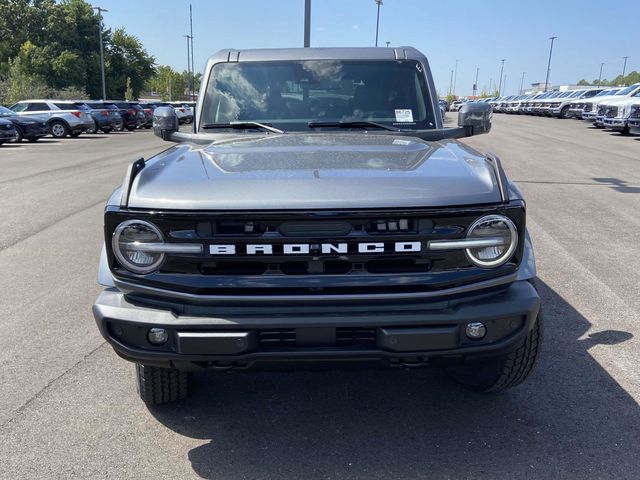 2024 Ford Bronco Outer Banks 7