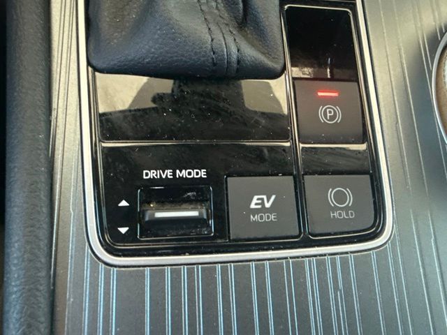 Used 2025 Toyota Sienna Van