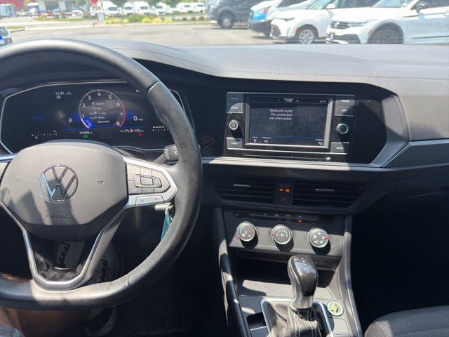 2024 Volkswagen Jetta Thumbnail