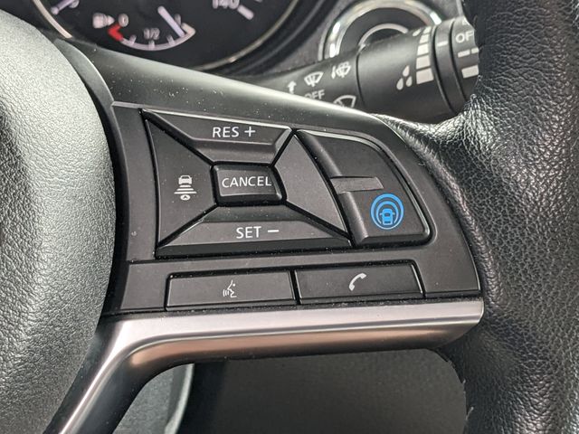 2022 Nissan Rogue Sport SL photo