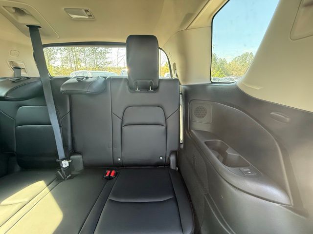 Used 2023 Nissan Pathfinder SUV