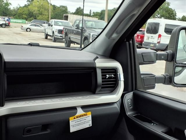 2025 Ford F-350SD XL photo