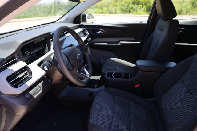 2027 Chevrolet Bolt EV LT - 11