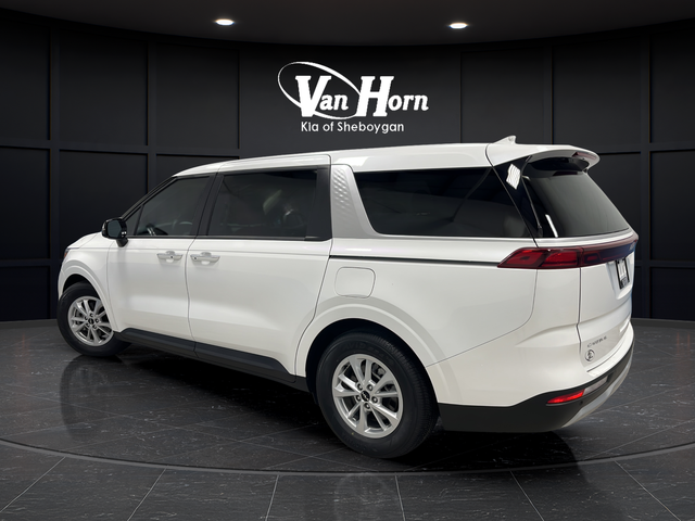 Used 2024 White Kia LX image 5