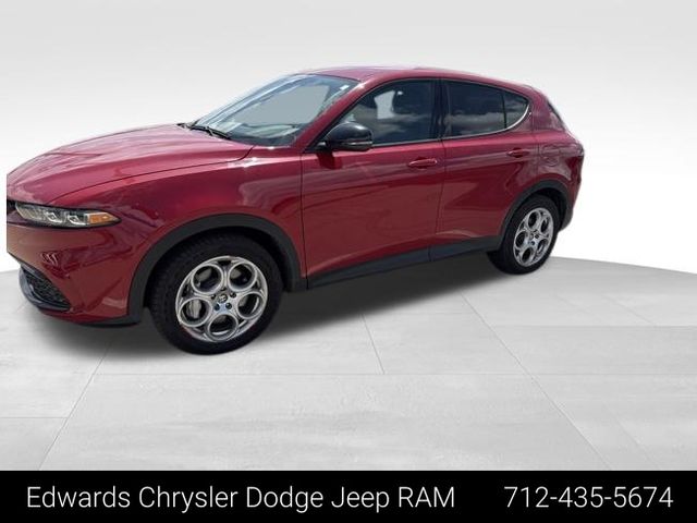 Alfa Rosso 2024 Alfa Romeo Tonale Sprint eAWD SUV / Crossover All-Wheel Drive 6-Speed Automatic