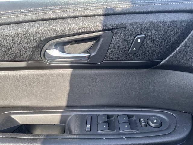 2017 Chevrolet Traverse - Image 21