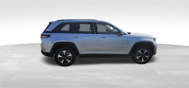 2024 Jeep Grand Cherokee Base 4xe 15