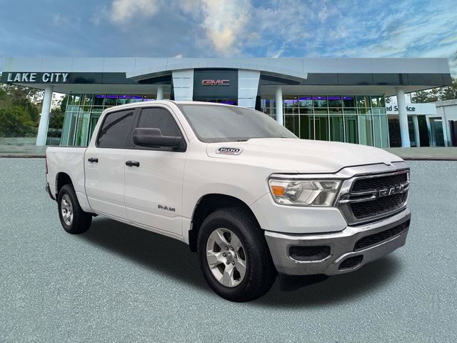 Bright White Clearcoat 2021 RAM 1500 Pickup Truck Four-Wheel Drive 8-Speed Automatic