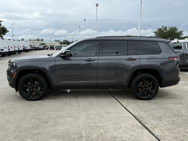 2023 Jeep Grand Cherokee L Limited Gray at Community Kia