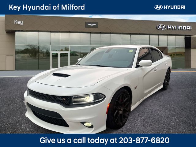 White Knuckle Clearcoat 2017 Dodge Charger Sedan Rear-Wheel Drive 8-Speed Automatic