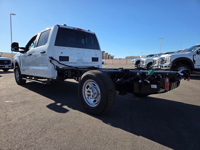 New 2026 Ford Super Duty F-350 Chassis Crew Cab XL