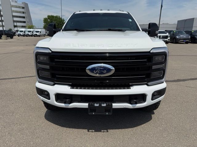 2025 Star White Metallic TC Ford Super Duty F-350 SRW Platinum 4X4 Truck