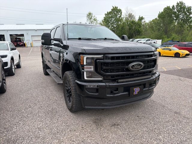 Black Metallic 2022 Ford F-350 Super Duty Lariat Crew Cab 4WD Pickup Truck Four-Wheel Drive Automatic