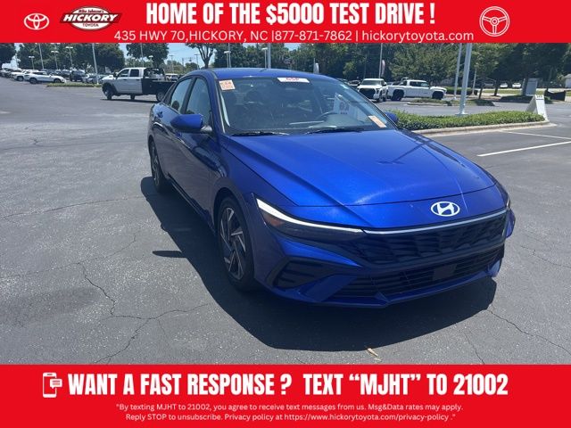 2025 Hyundai Elantra 2.0 SEL Convenience IVT's photo