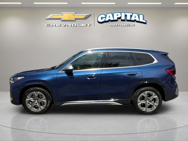 Used 2023 Blue BMW xDrive28i image 2