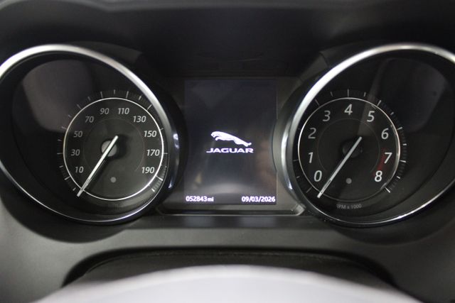 Used 2017 Ultimate Black Metallic Jaguar Premium image 11