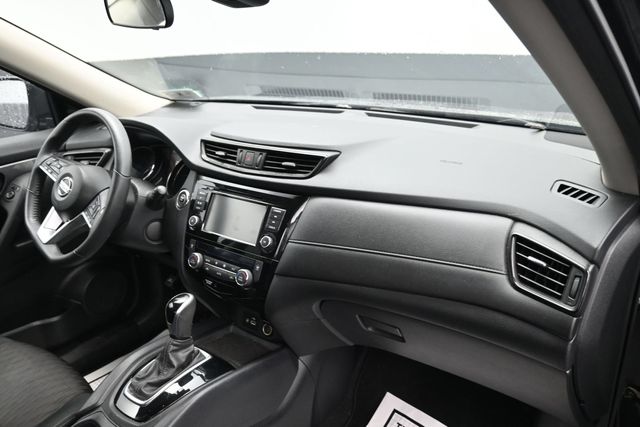 2020 Magnetic Black Pearl Nissan Rogue SV AWD SUV