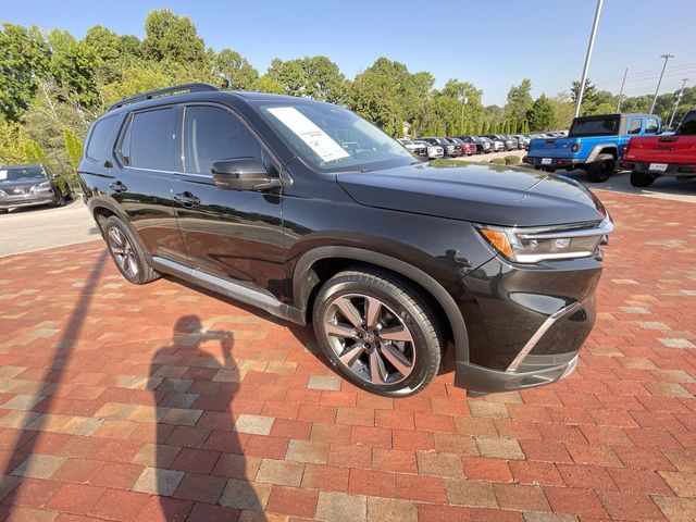 Used 2025 Honda Pilot SUV
