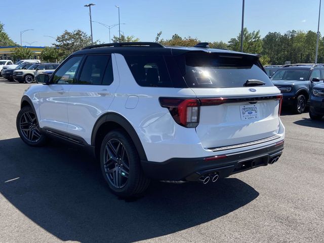 2025 Ford Explorer ST 6