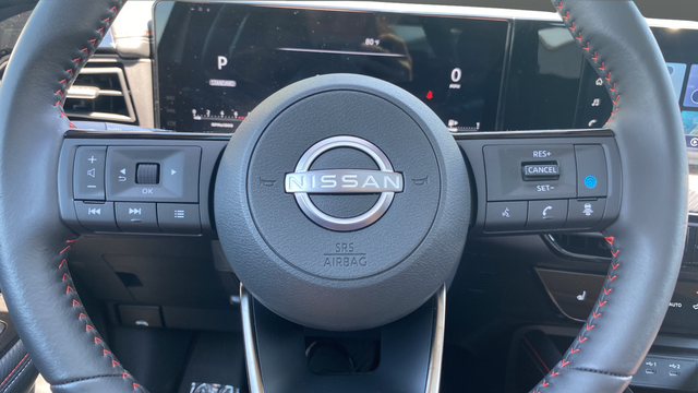 Used 2025 Aspen White Tricoat Nissan SR image 16