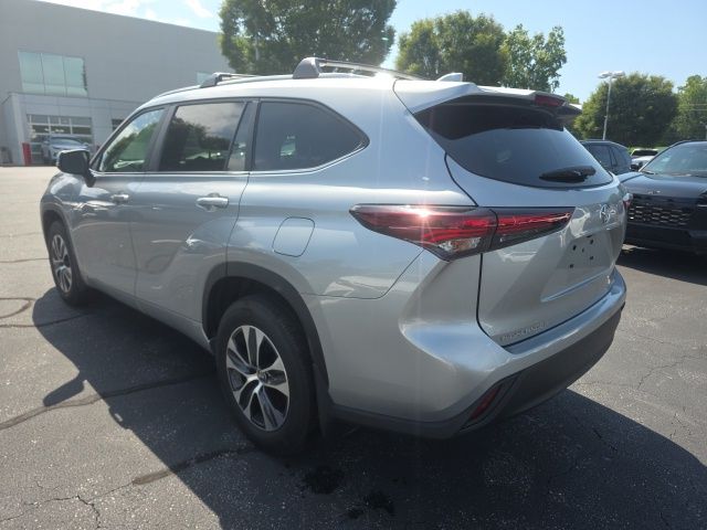 Used 2025 Toyota Highlander SUV
