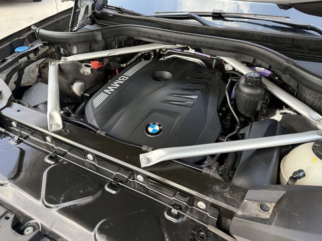 2024 BMW X7 xDrive40i White at Gullo Toyota