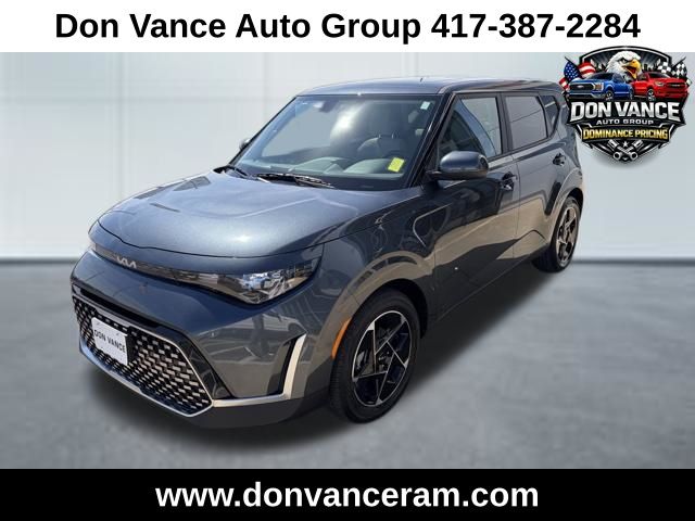 View vehicle photo 2