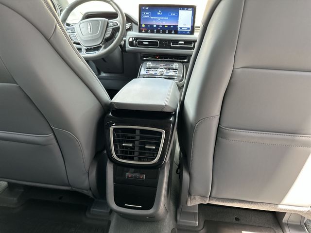 Used 2022 Silver Lincoln Reserve image 24