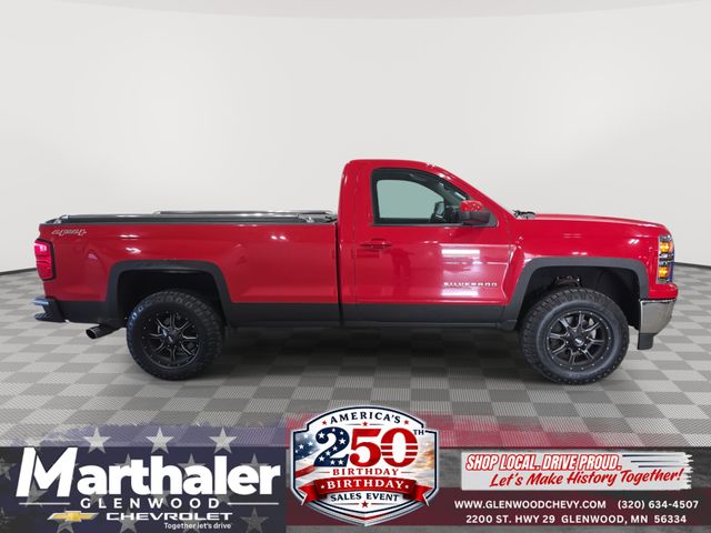 Victory Red 2015 Chevrolet Silverado 1500 Pickup Truck Four-Wheel Drive 6-Speed Automatic Overdrive