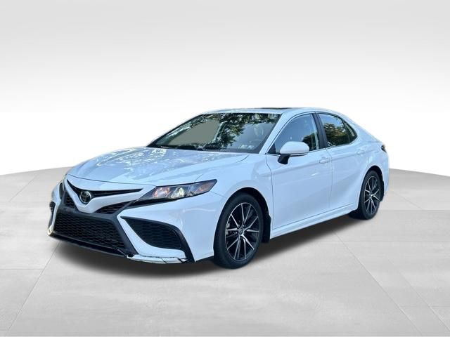 2022 Toyota Camry Blanco Sedán Tracción en las cuatro ruedas 8 velocidades Automática