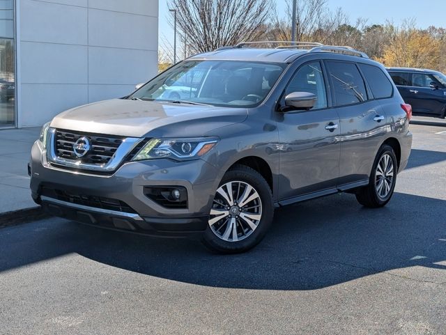 2017 Nissan Pathfinder SL