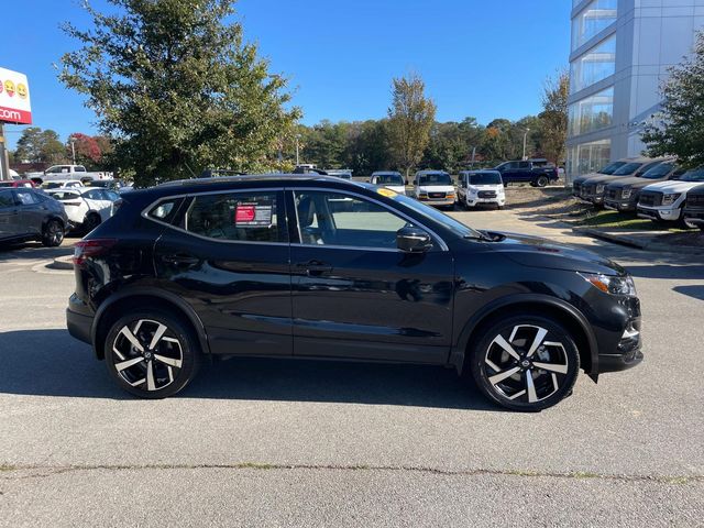 2021 Nissan Rogue Sport SL 2