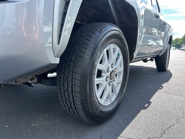 2024 Toyota Tacoma SR5 - Photo 14