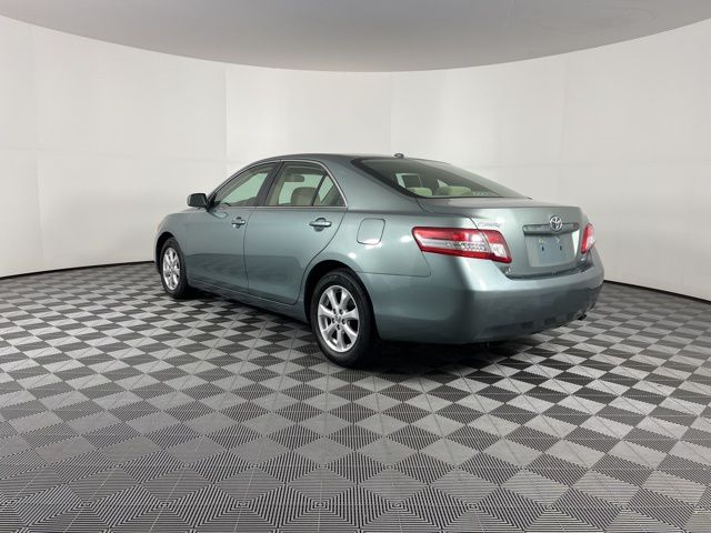 2010 Toyota Camry LE 7