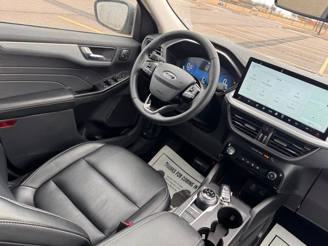 2025 Ford Escape Platinum