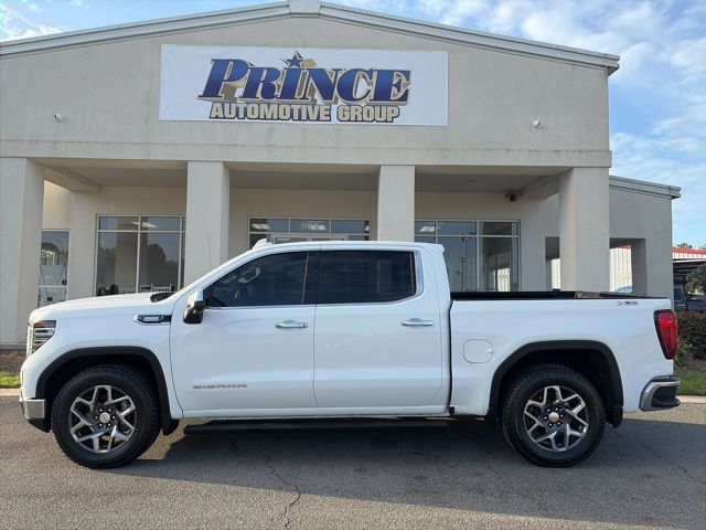 Summit White 2024 GMC Sierra 1500 SLT Crew Cab 4WD Pickup Truck Four-Wheel Drive Automatic