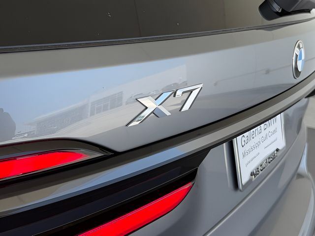 2026 BMW X7 40i - Photo 14