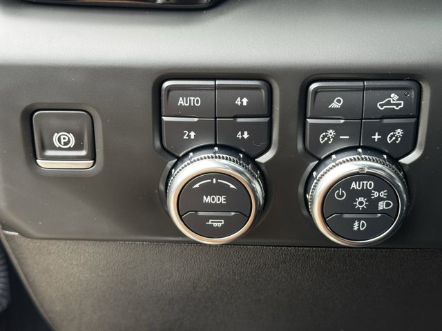 2024 GMC Sierra 2500HD Denali Black at Central Houston Nissan