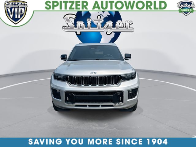 Certified Used 2023 Silver Jeep Overland image 3